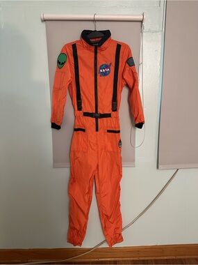Dollskill Halloween costume